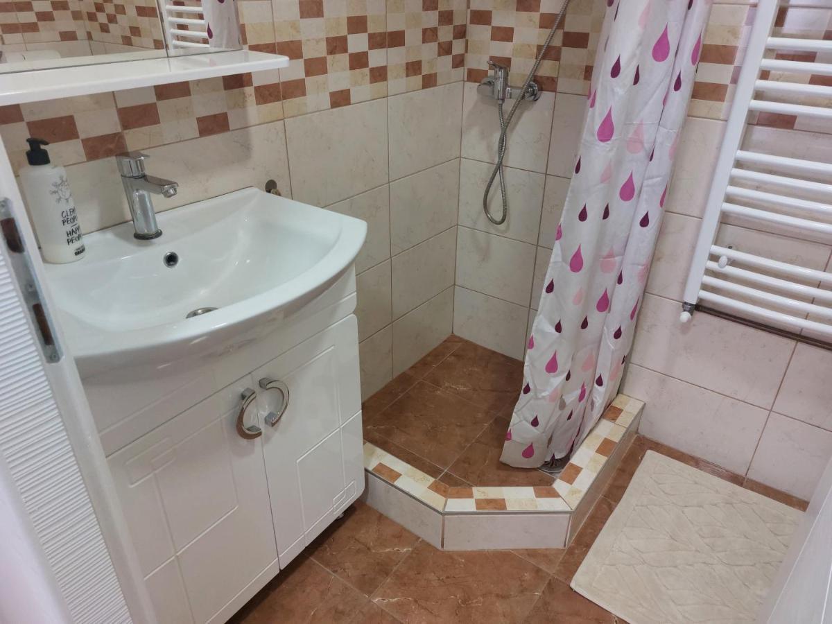 Apartman Centar Sremska Mitrovica Luaran gambar