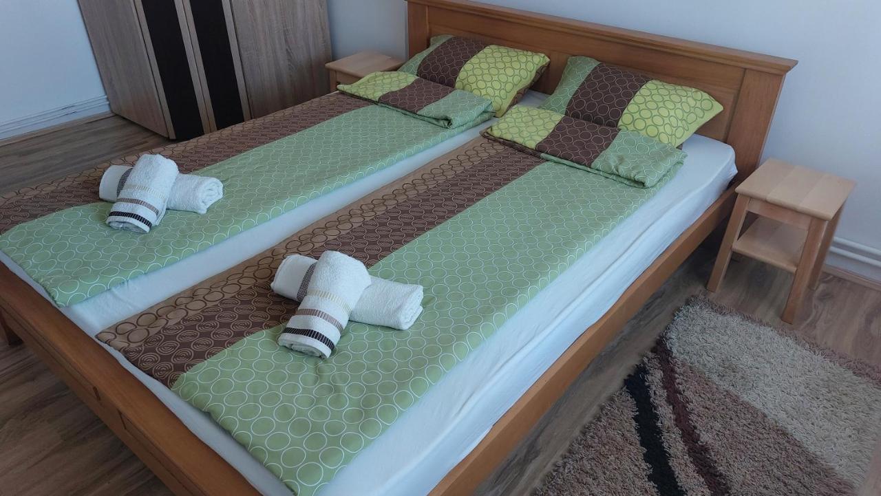 Apartman Centar Sremska Mitrovica Luaran gambar