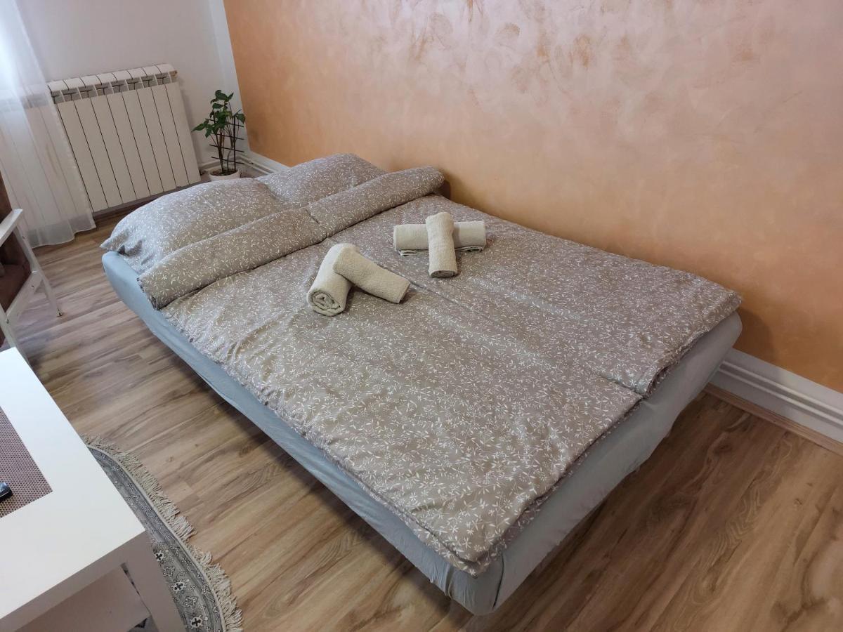 Apartman Centar Sremska Mitrovica Luaran gambar
