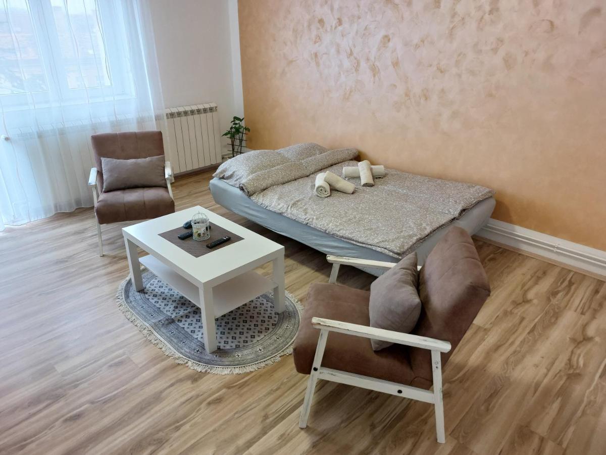 Apartman Centar Sremska Mitrovica Luaran gambar